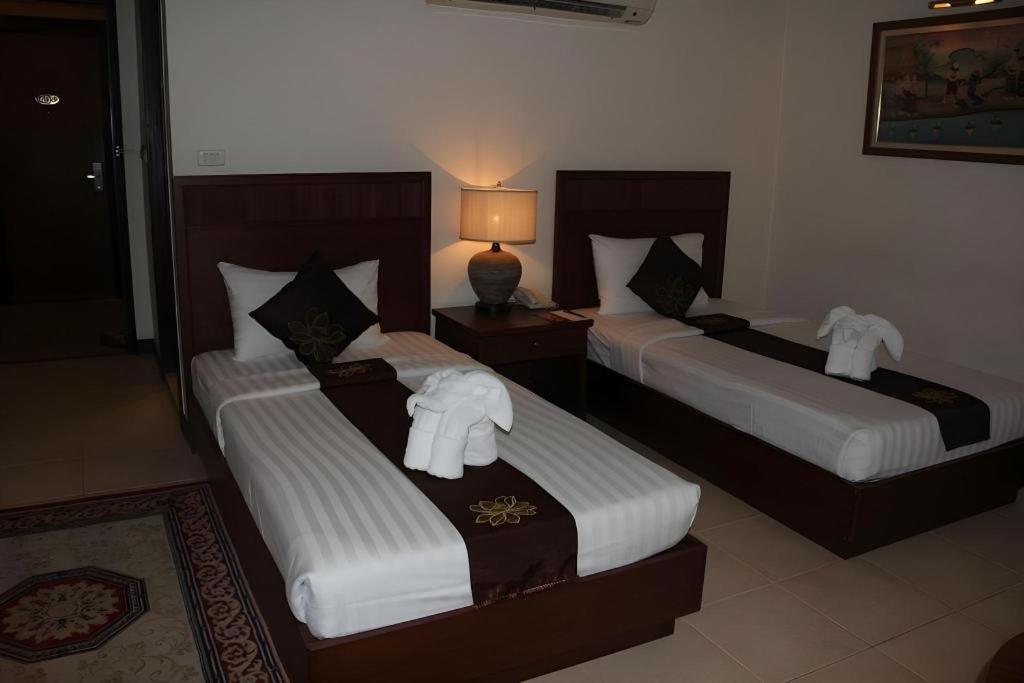 De Arni Hotel Банкок Екстериор снимка