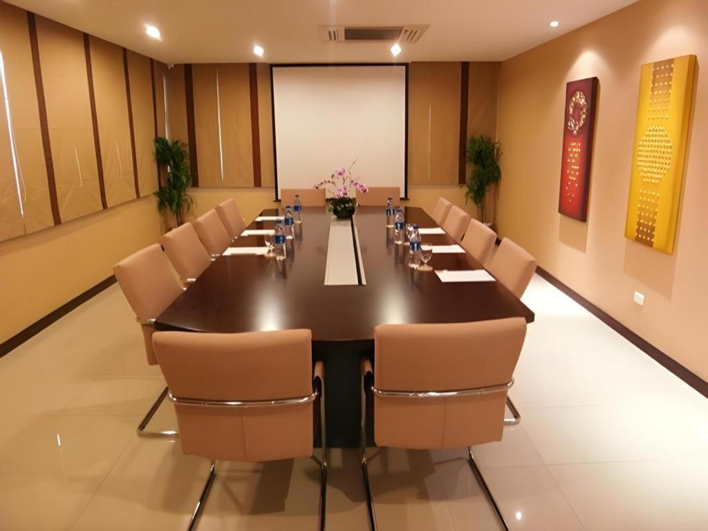 De Arni Hotel Банкок Екстериор снимка